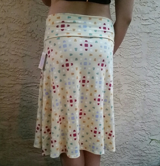 New Lularoe retro skirt - Picture 1 of 4
